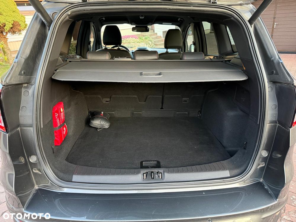 Ford Kuga 2.0 TDCi 4x4 ST-Line - 36