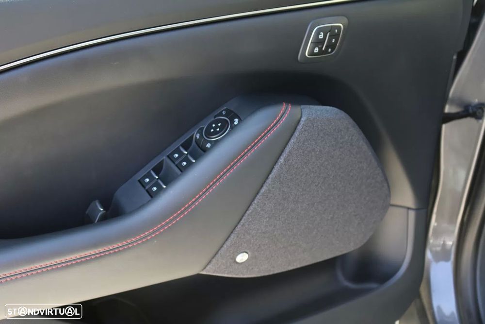 Ford Mustang Mach-E Premium AWD - 11