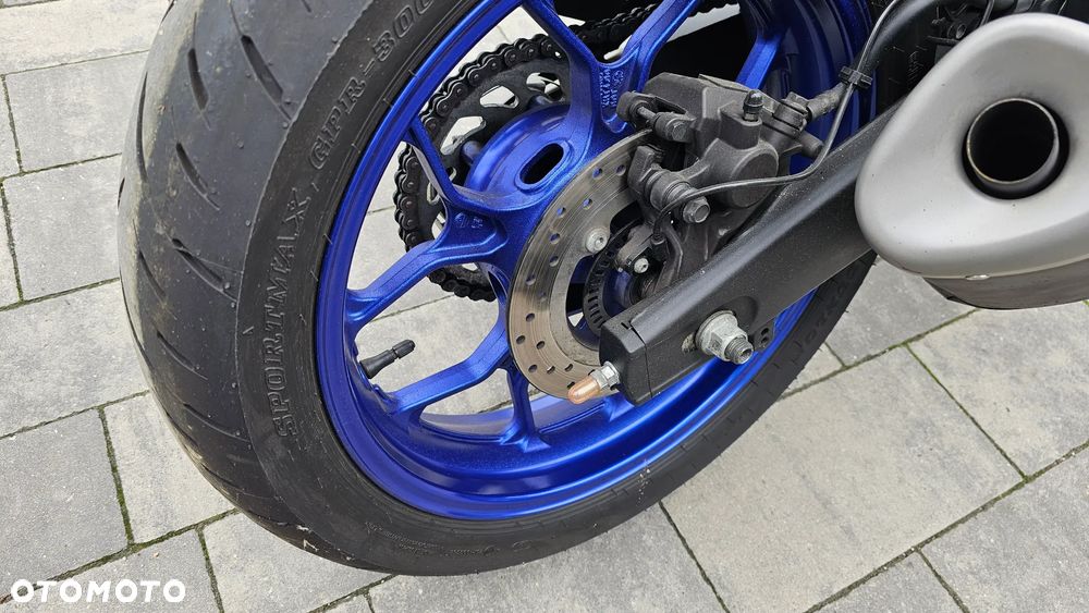 Yamaha MT - 16