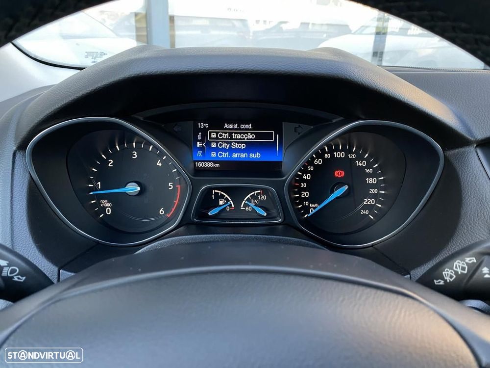 Ford Focus SW 1.5 TDCi EcoBlue Titanium - 27
