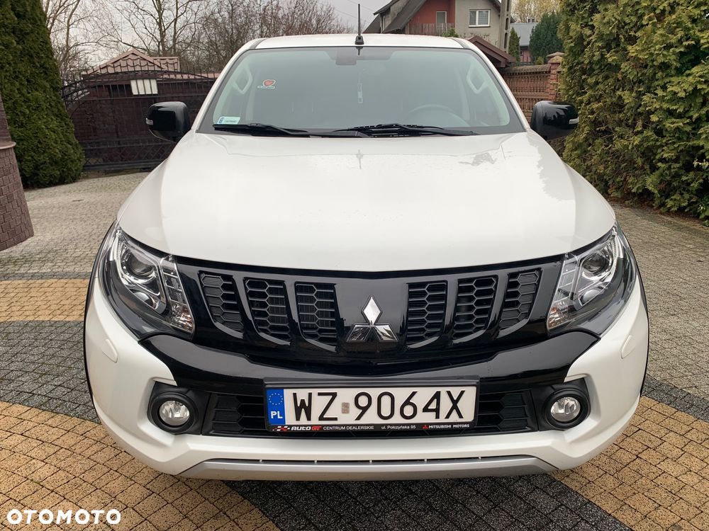 Mitsubishi L200 2.4 d DC Instyle Premiere Edition - 33