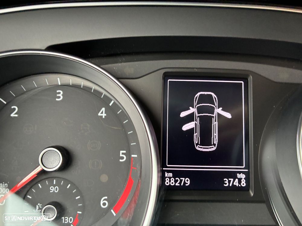 VW Passat Variant 2.0 TDI Business DSG - 5