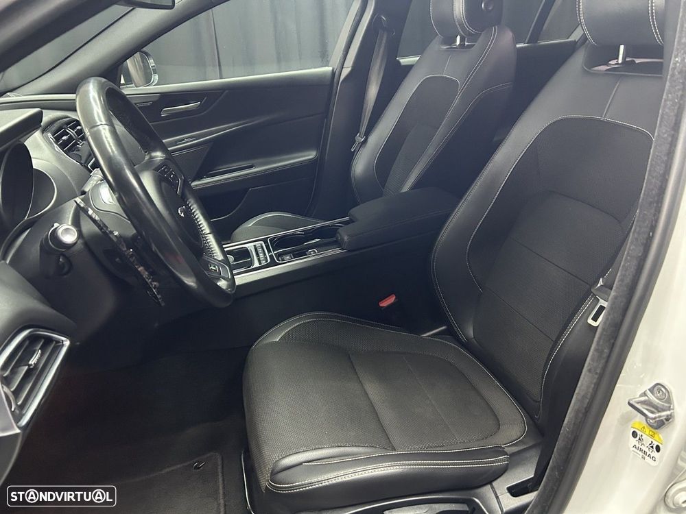 Jaguar XE 2.0 D R-Sport Aut. - 9