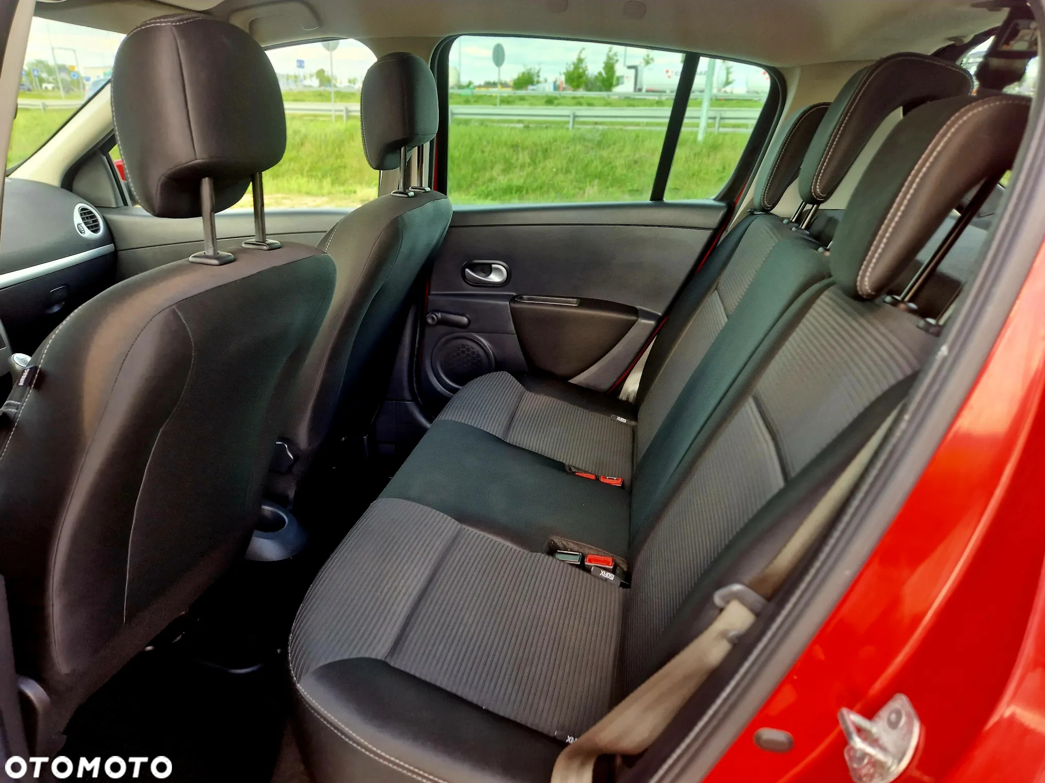 Renault Clio - 19