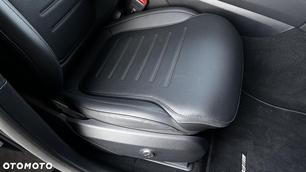 Mercedes-Benz GLC - 28