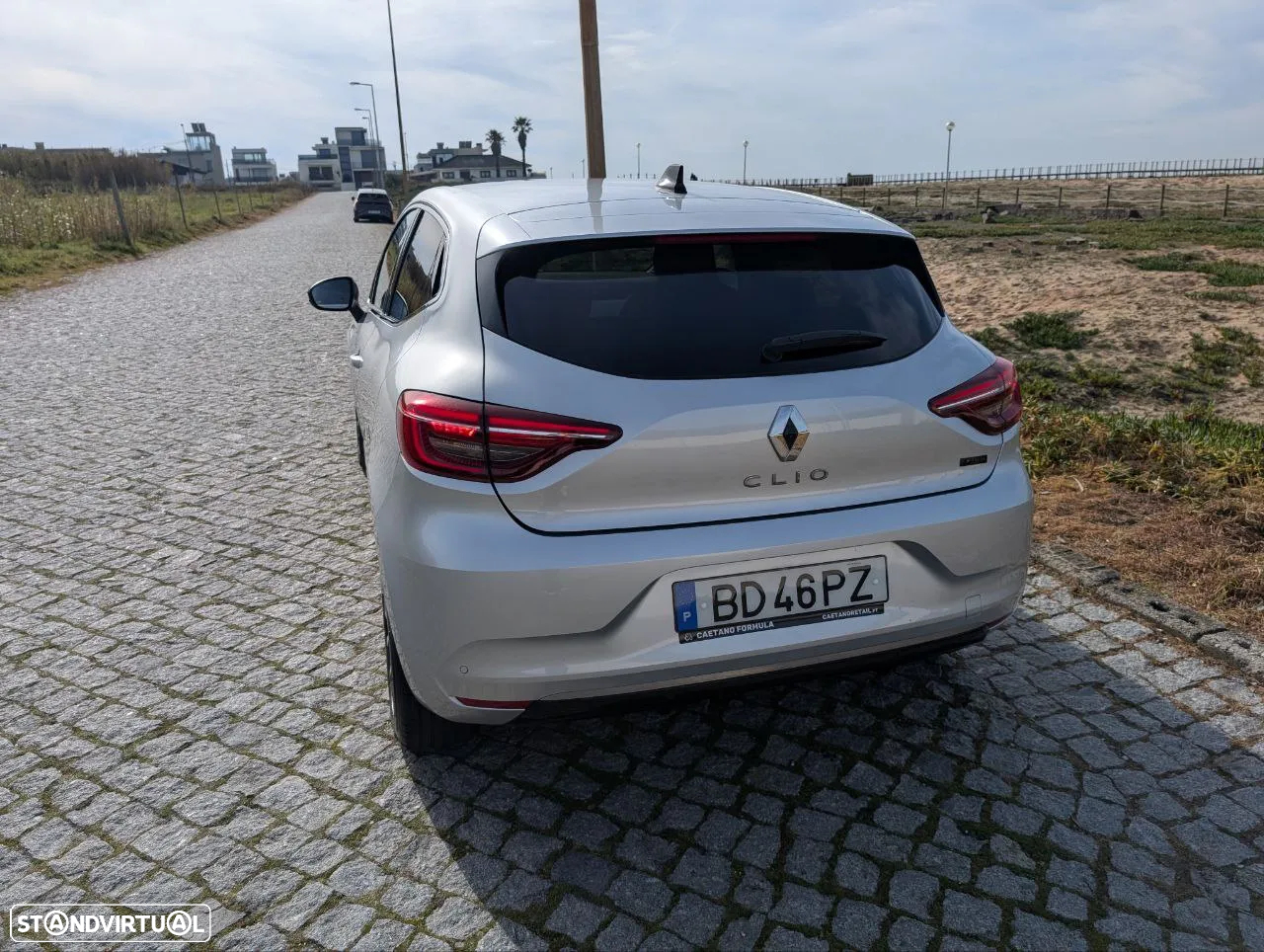 Renault Clio 1.6 E-Tech Full Hybrid Techno - 9