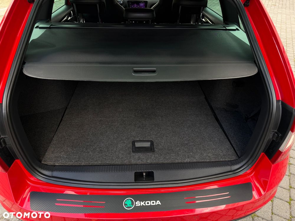Skoda Octavia 2.0 TDI DPF RS - 27