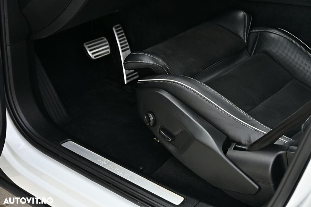 Volvo XC 60 D5 AWD Geartronic RDesign - 27