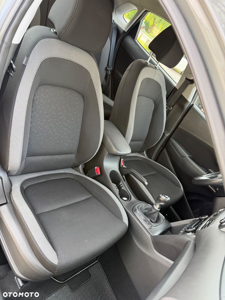 Hyundai Kona - 31
