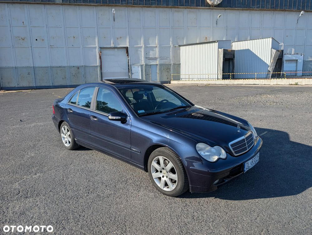 Mercedes-Benz Klasa C 180 Classic - 20