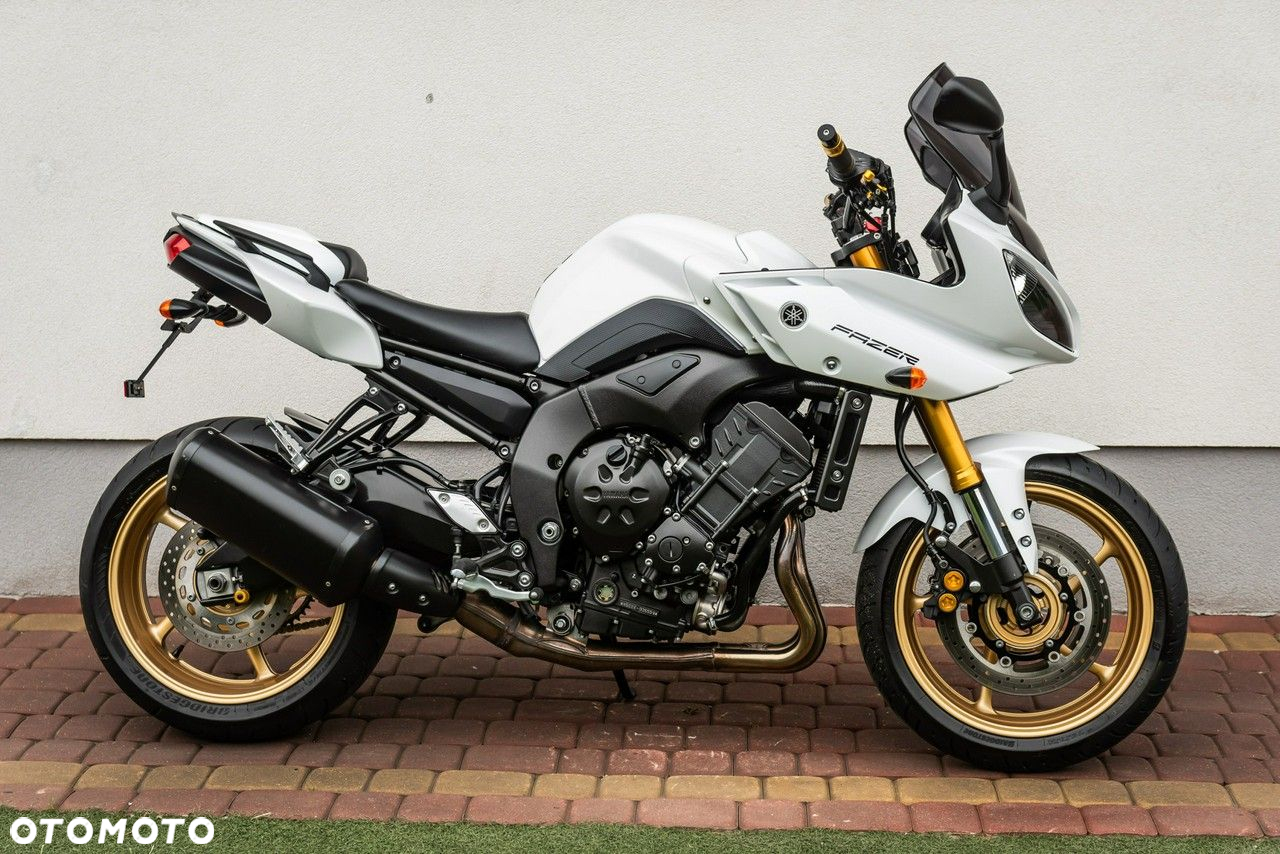 Yamaha FZ - 2