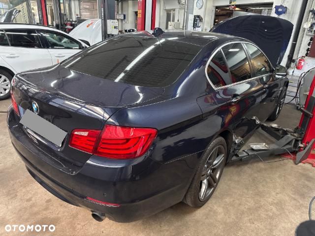 BMW 5 Series 2011 photo 5