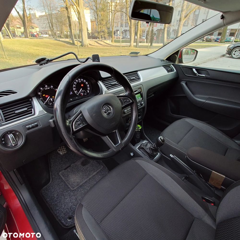Skoda RAPID 1.2 TSI Ambition - 15