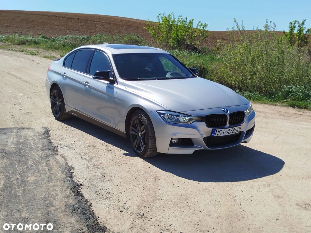 BMW Seria 3 328i xDrive Sport Line - 7