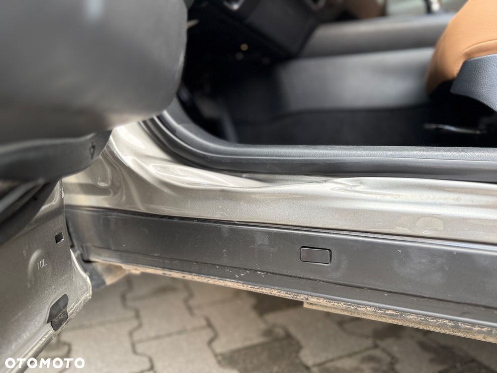Lexus UX 250h GPF F Sport Design+ 2WD - 10