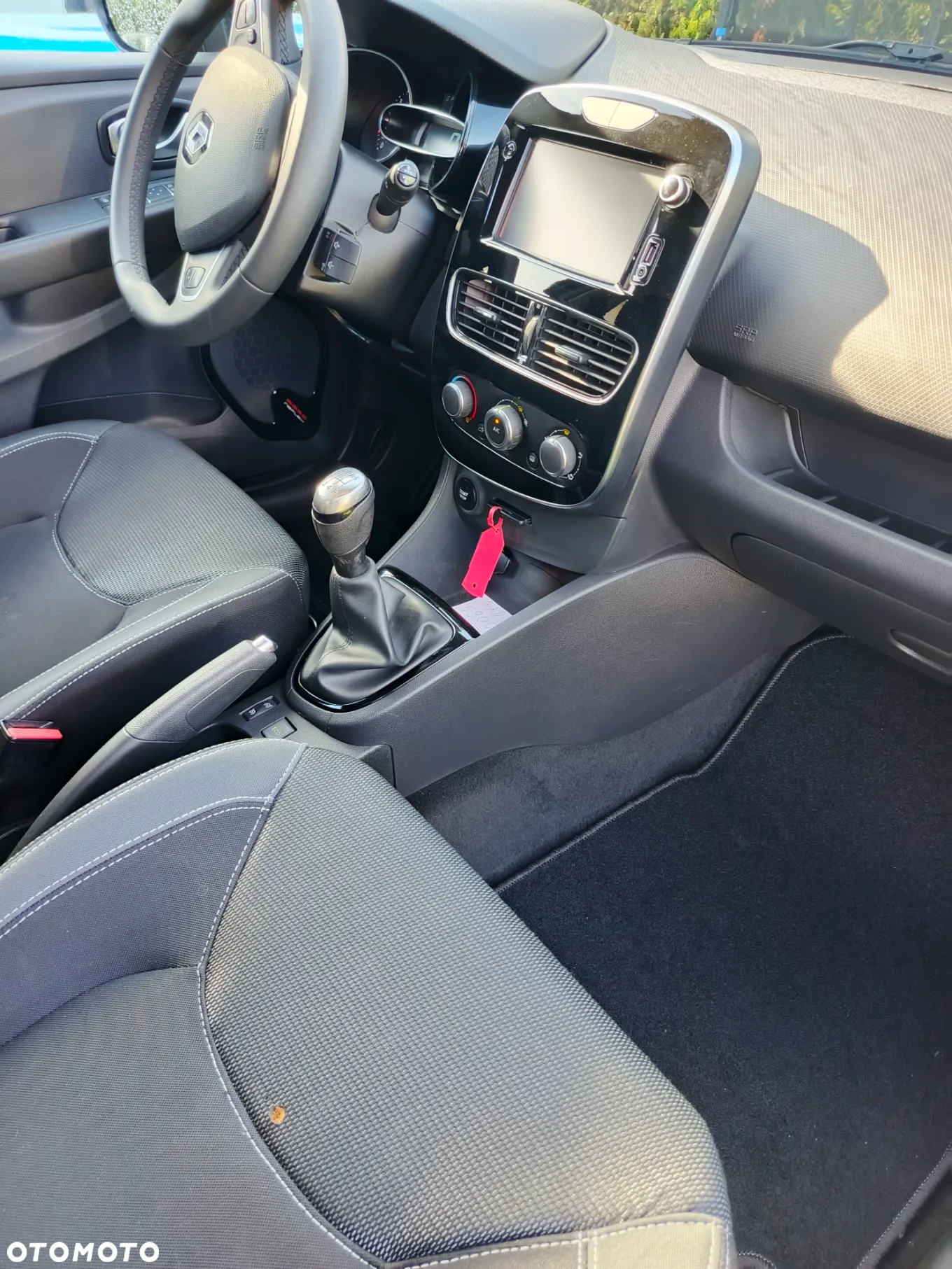Renault Clio - 12