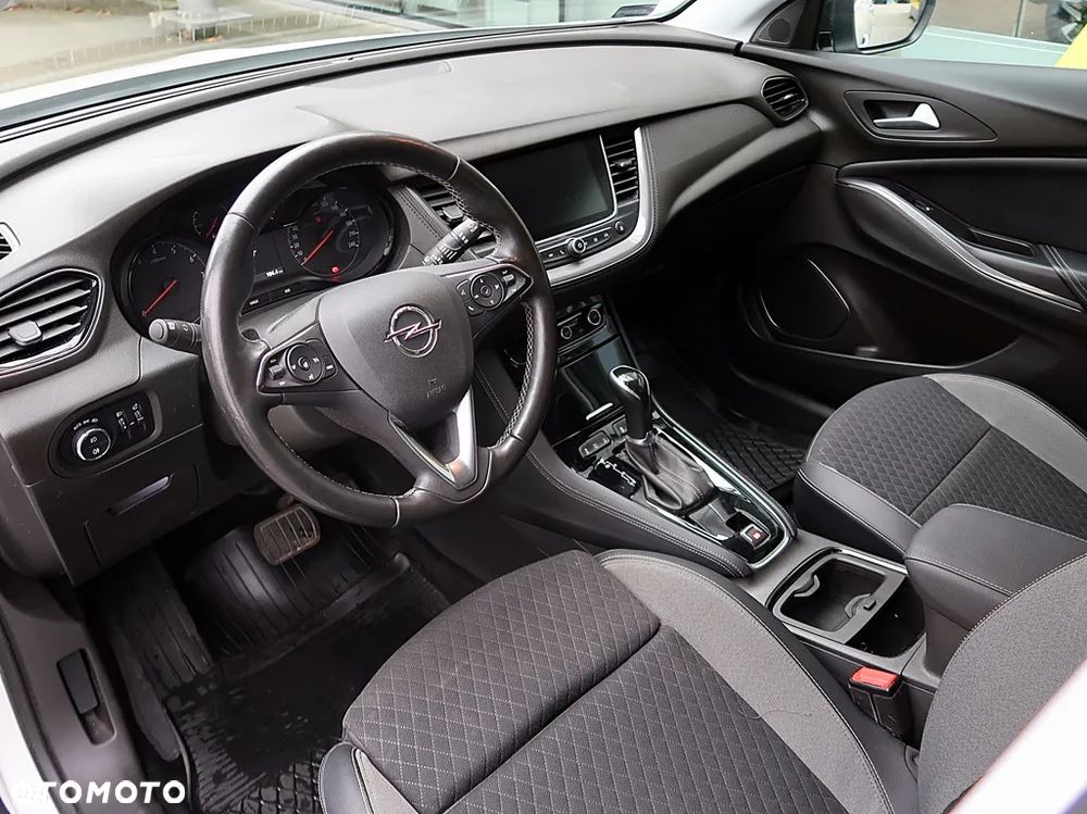 Opel Grandland X 1.2 T GPF Design Line S&S - 16