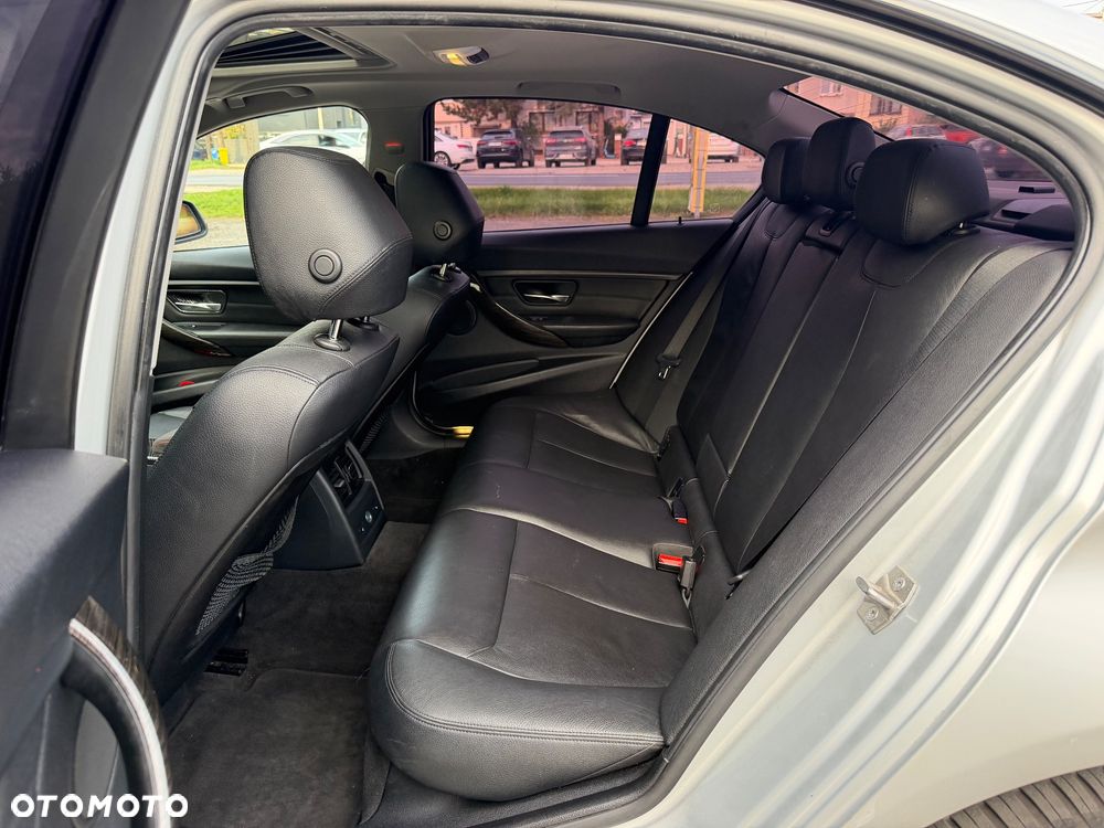 BMW Seria 3 - 31