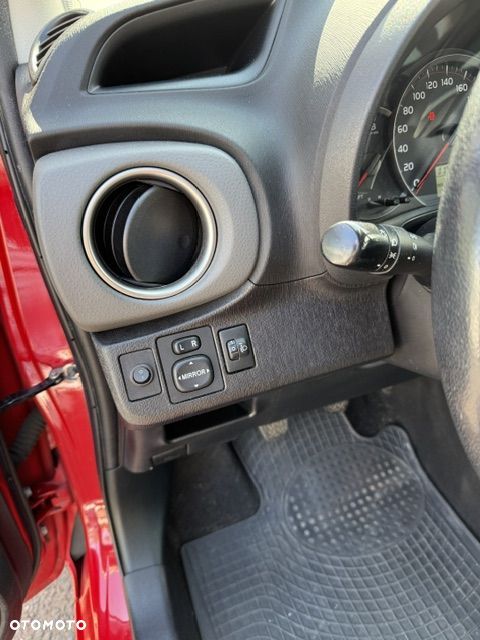 Toyota Yaris 1.33 Luna - 15