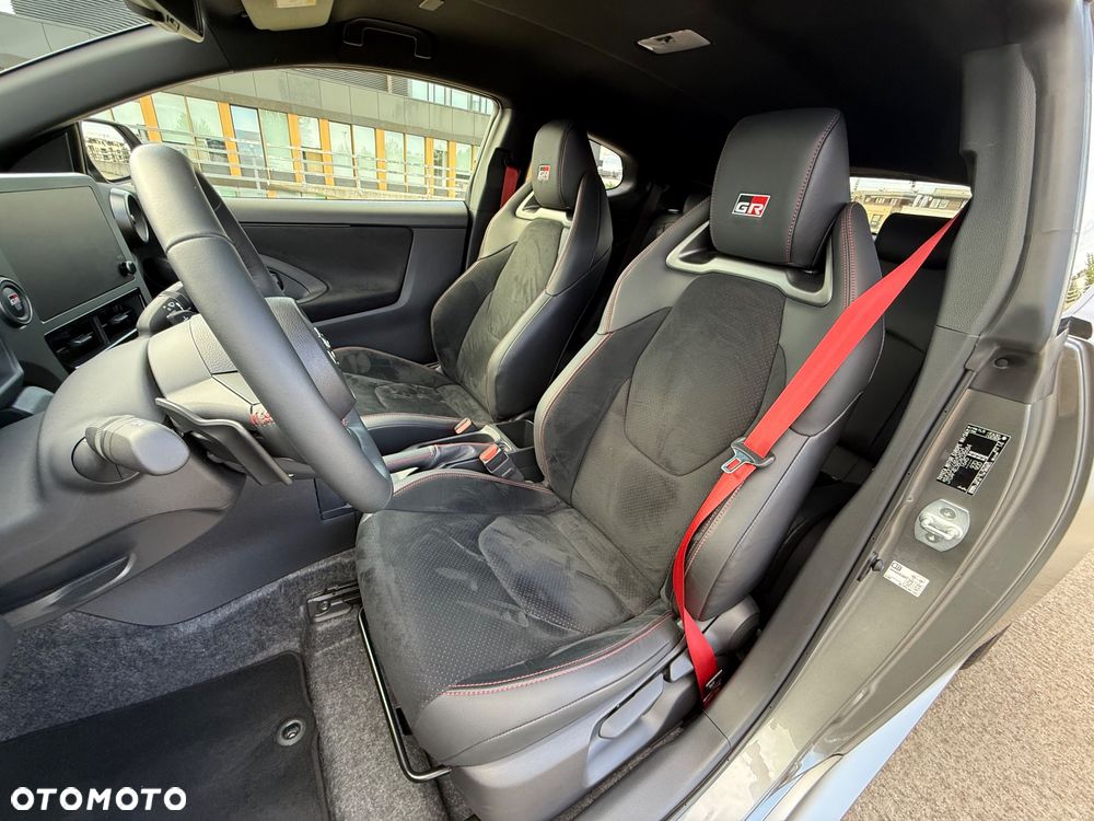 Toyota GR Yaris 1.6 Dynamic - 24