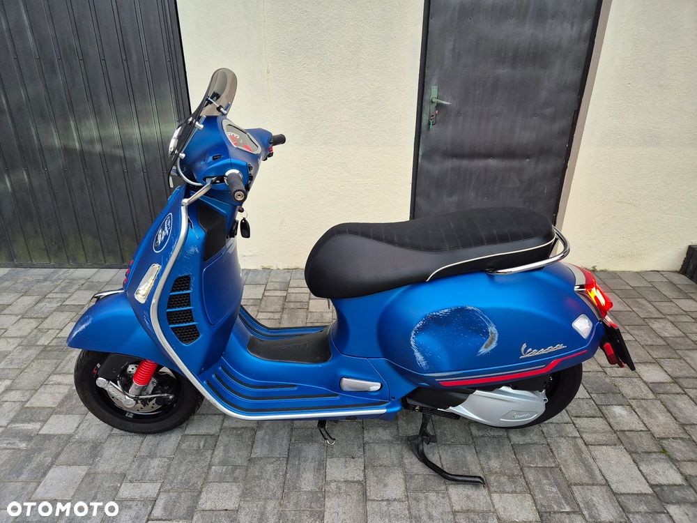 Vespa GTS - 2