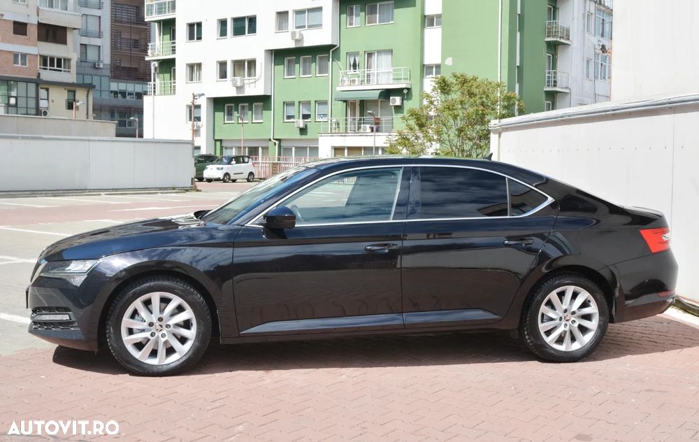 Skoda Superb 2.0 TDI DSG Ambition - 12