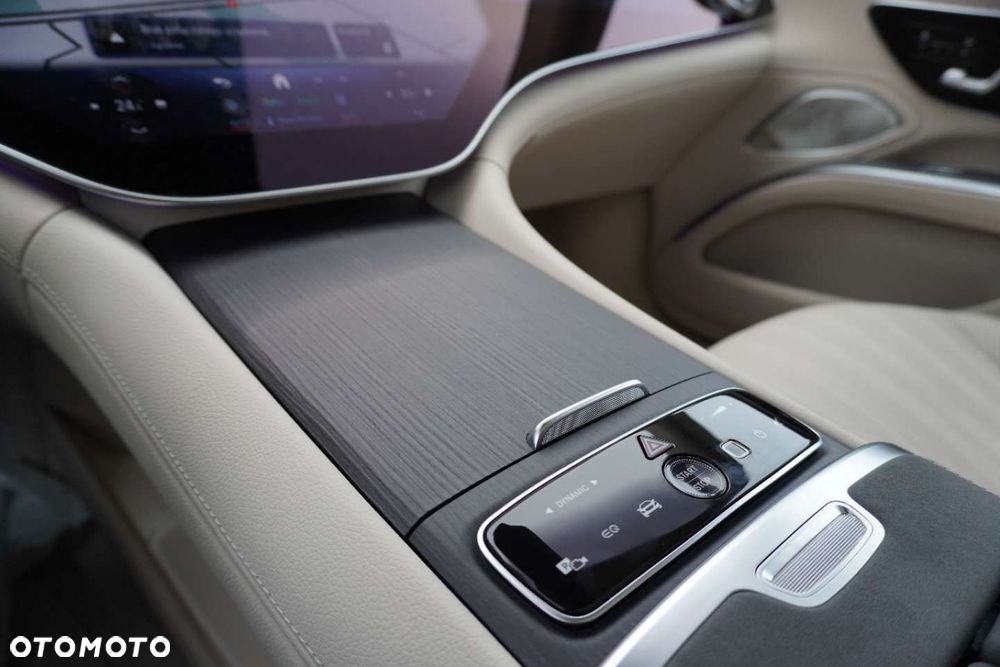 Mercedes-Benz EQS - 26