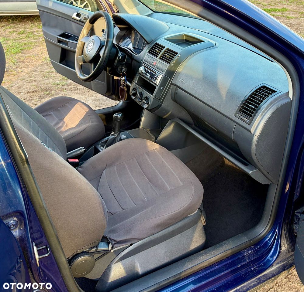 Volkswagen Polo - 12