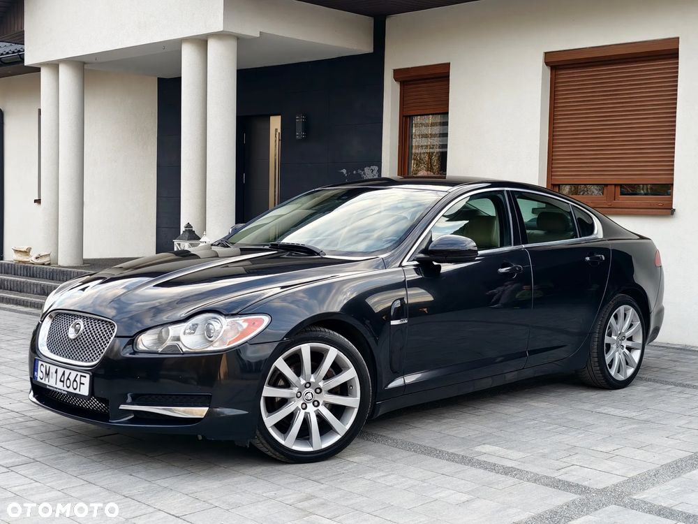 Jaguar XF 2.7 V6 D Luxury - 18