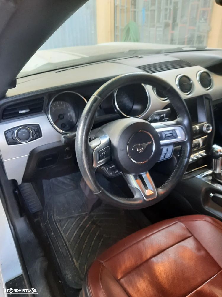 Ford Mustang 2.3i EcoBoost Aut. - 8