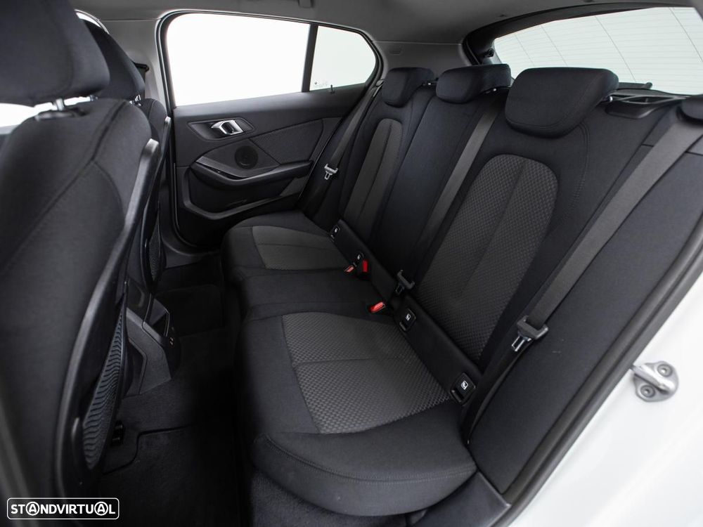 BMW 116 d Auto - 11