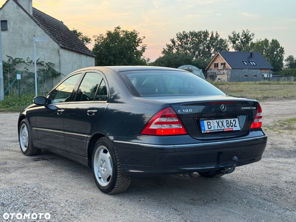 Mercedes-Benz Klasa C 180 Kompressor Classic - 6