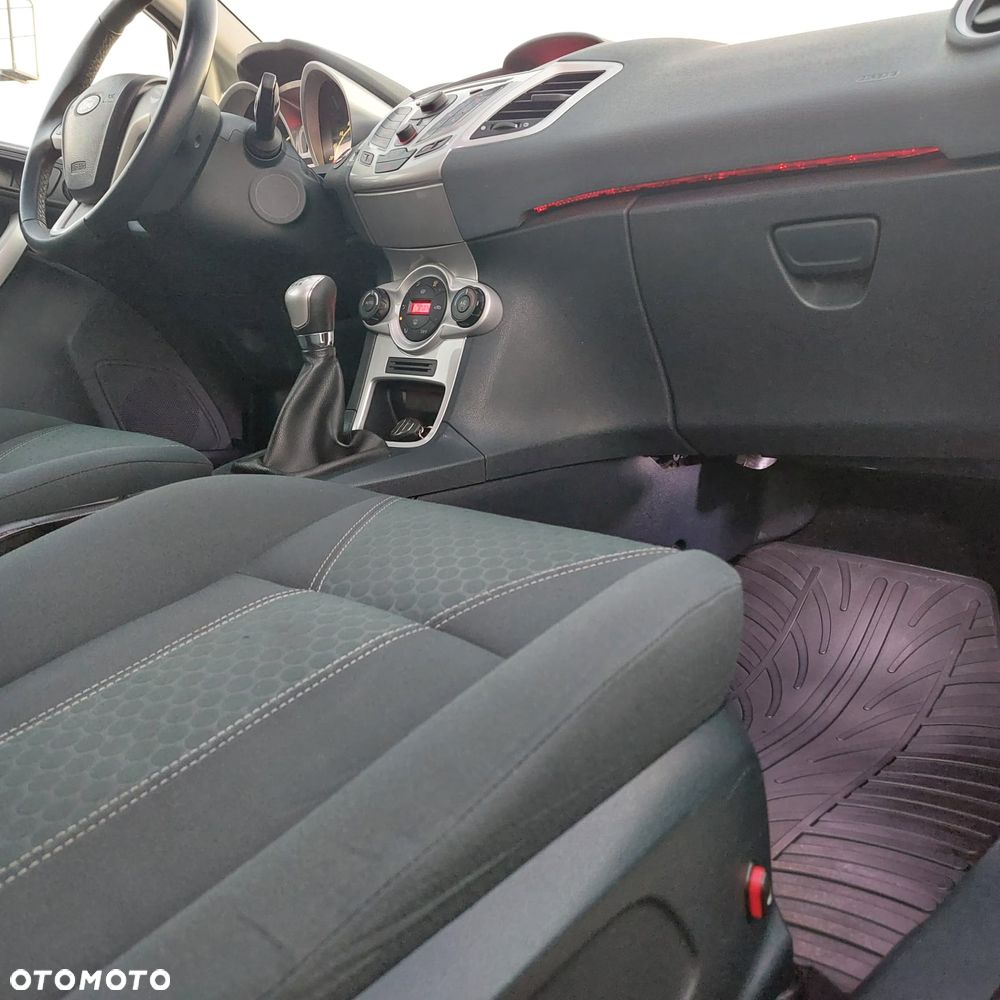 Ford Fiesta 1.4 Sport - 20