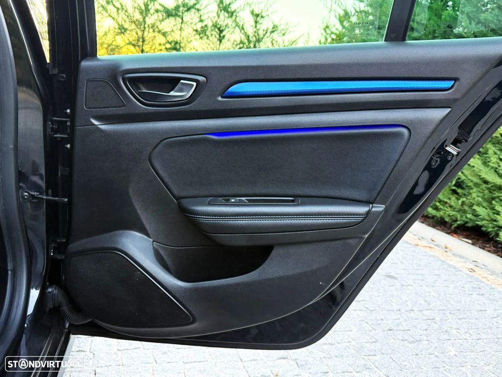 Renault Mégane Break ver-dci-110-fap-edc-bose-edition - 25