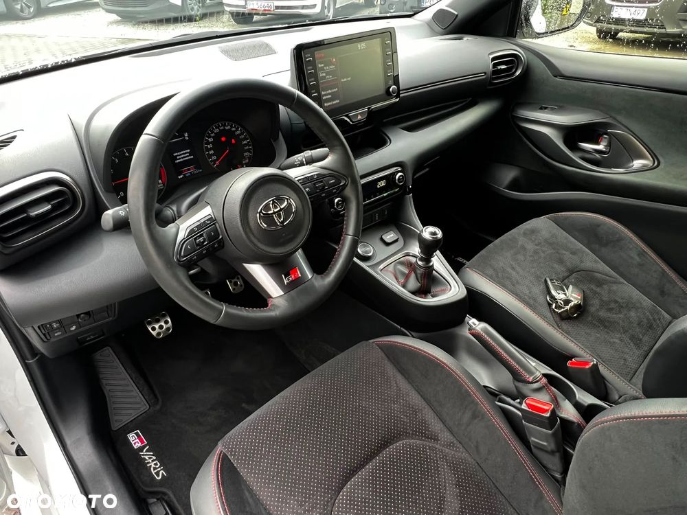 Toyota GR Yaris 1.6 Dynamic - 14
