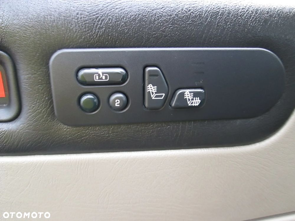Hummer H2 6.0 V8 - 16