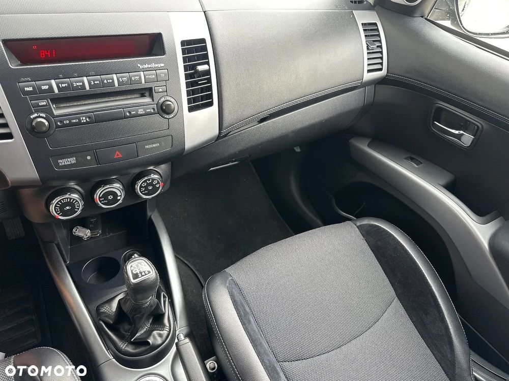 Mitsubishi Outlander 2.2 DID Intense + EU5 - 20