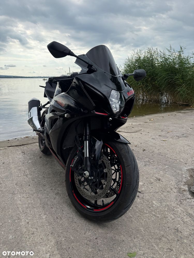Suzuki GSX-R - 10
