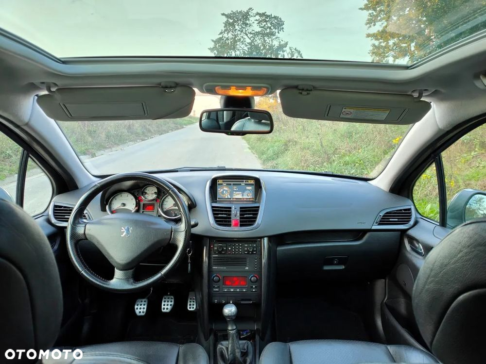 Peugeot 207 - 11