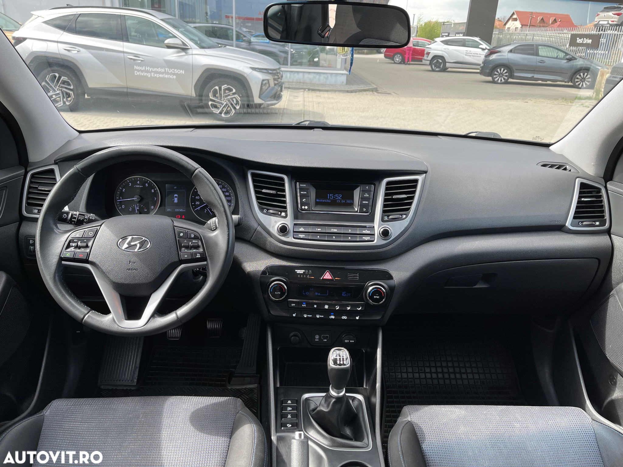 Hyundai Tucson 1.6 T-GDi 4WD 6MT Premium - 10