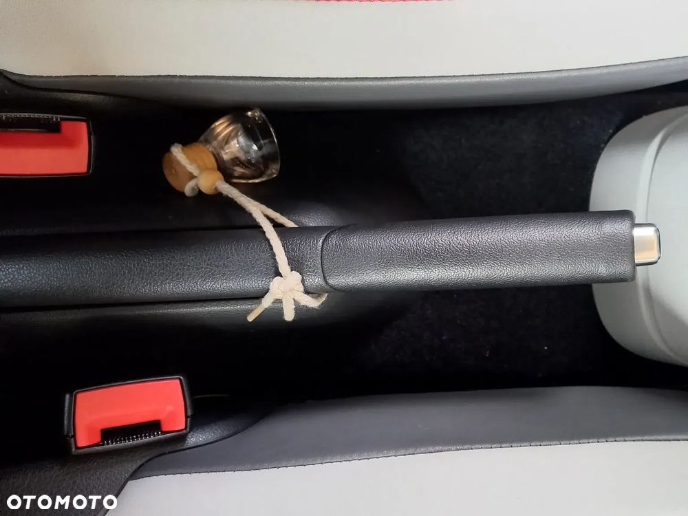 Volkswagen up! 1.0 Beats - 19