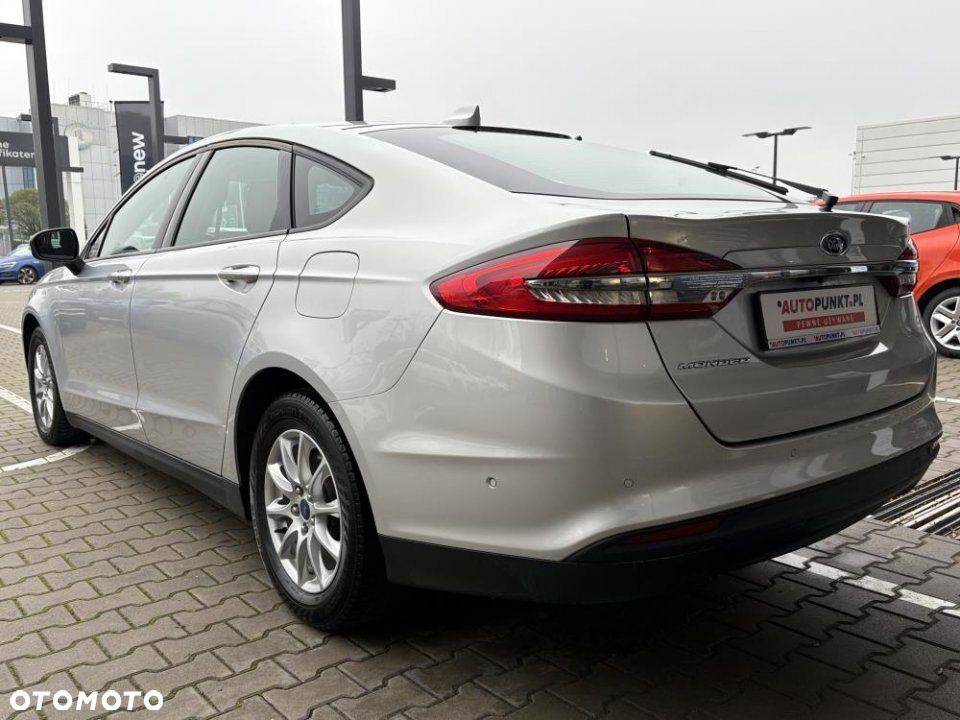 Ford Mondeo - 24