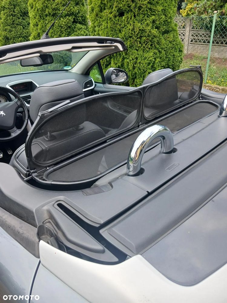 Peugeot 207 CC 120 Premium - 25