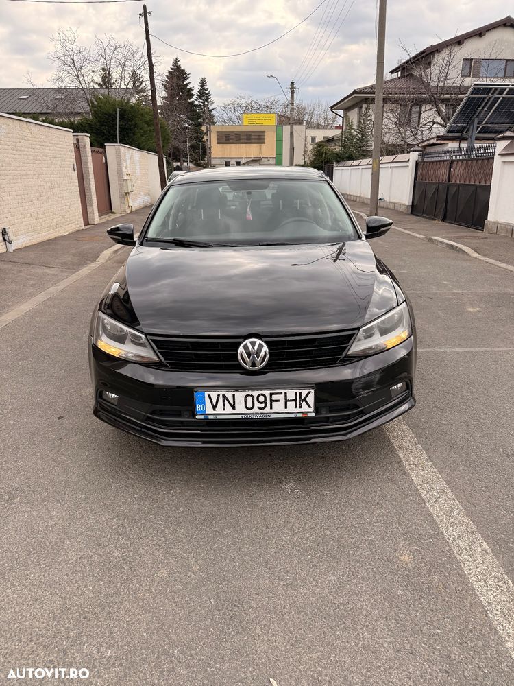 Volkswagen Jetta 1.2 TSI Comfortline - 1