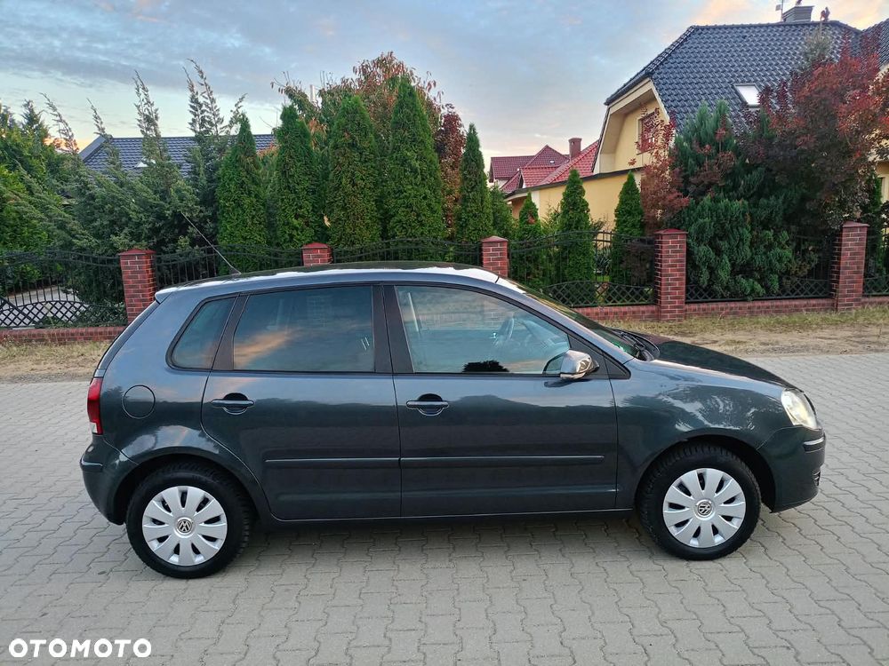 Volkswagen Polo - 4