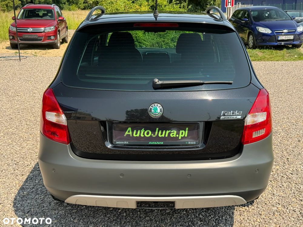 Skoda Fabia 1.4 16V Scout - 6