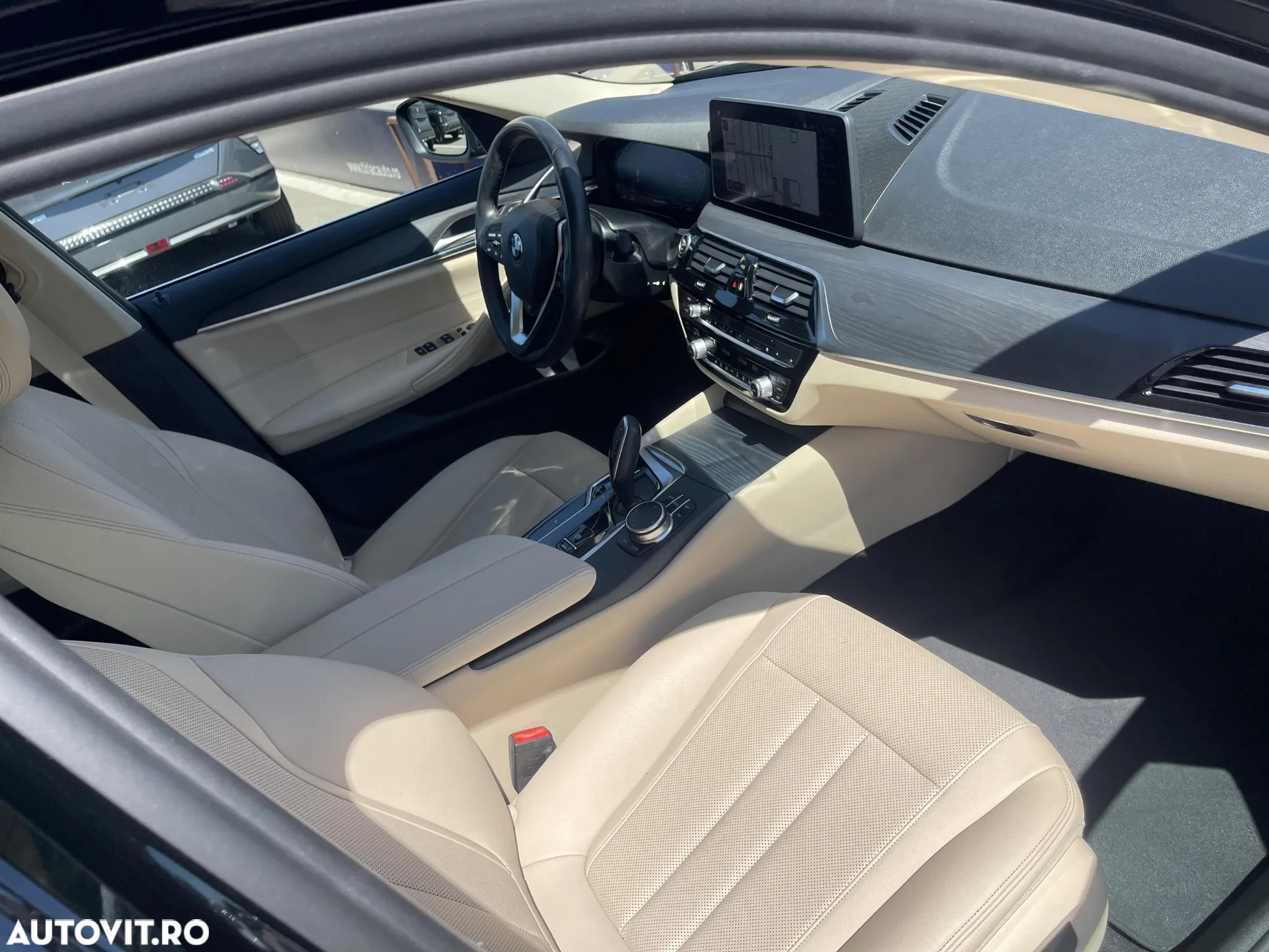 BMW Seria 5 520d xDrive Aut. Luxury Line - 28