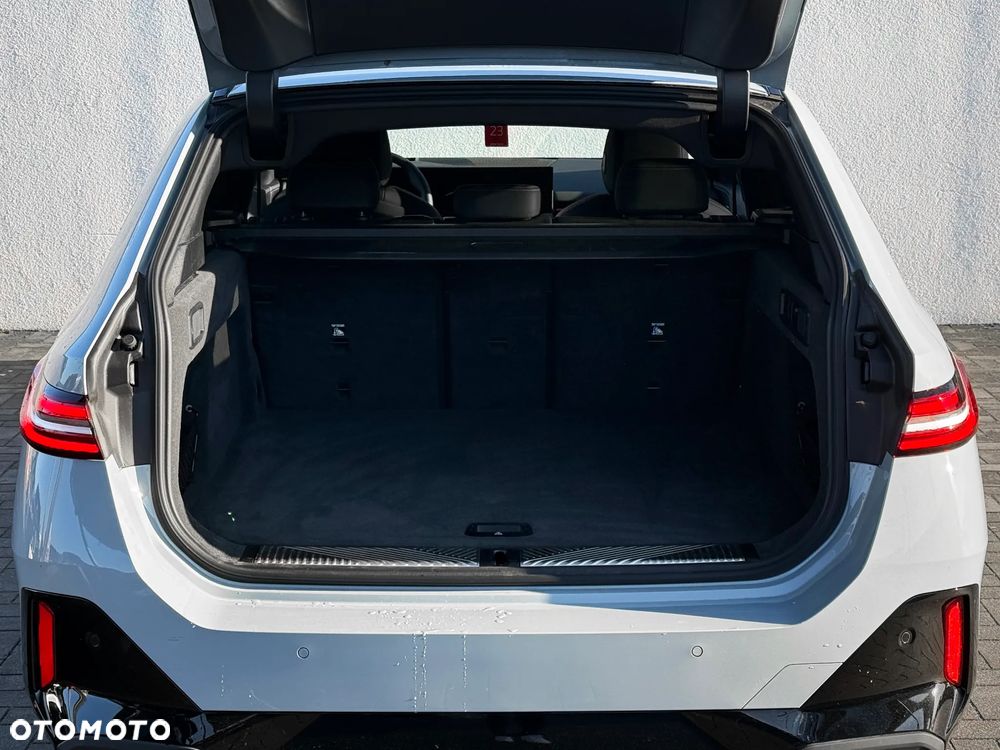 BMW Seria 5 520d - 12