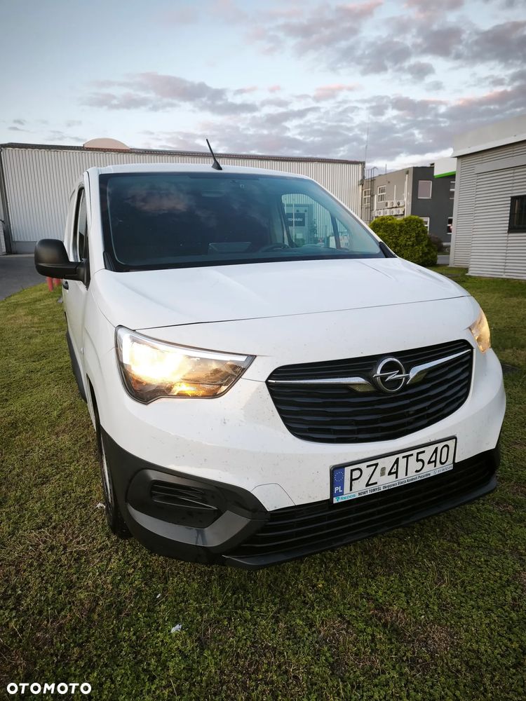 Opel COMBO - 12