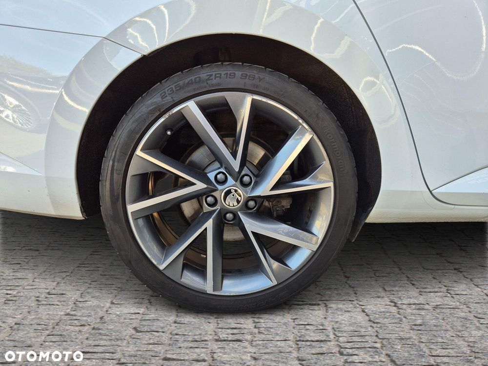 Skoda Superb - 19